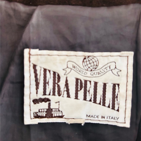 Vintage mid-90’s Florentine suede car coat in chocolate. - Picture 2 of 11